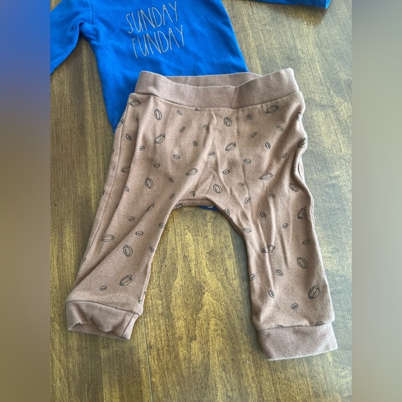 Rae Dunn Baby 'Sunday Funday' Onesie with Brown Pants 6-9 Months - Picture 2 of 5